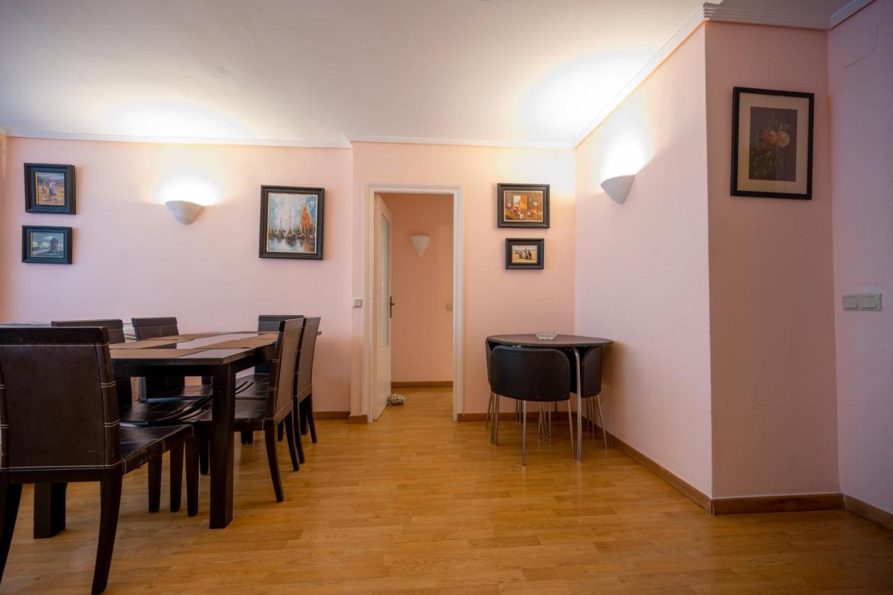 Beautiful Parque Loix 4 Bedroom Apartment Shared Pool, Tennis Court Benidorm Kültér fotó